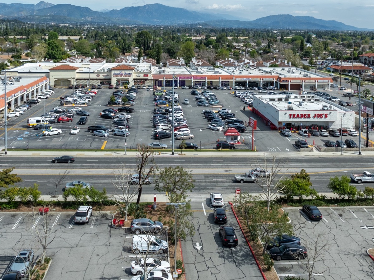 11130 Balboa Blvd shopping center, Granada Hills
